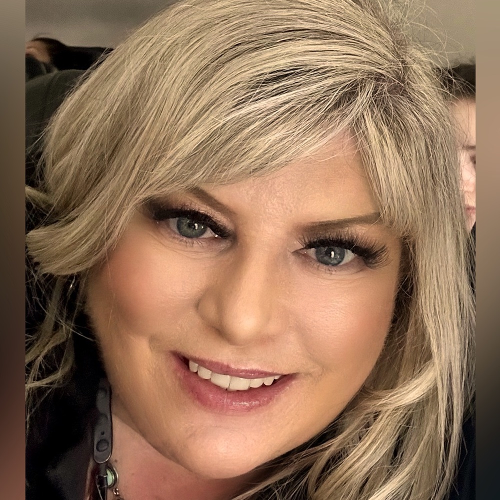 Meet your Posher, Marisa